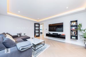 Photo 9- click for photo gallery